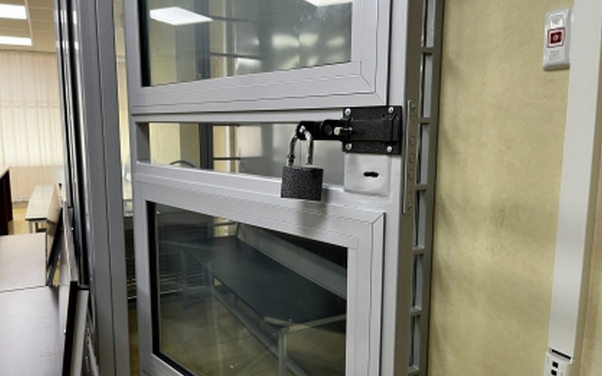    В Липецке осудили троих за хищение с предприятия 40 тонн ферросплавных металлов СУ СК России по Липецкой области