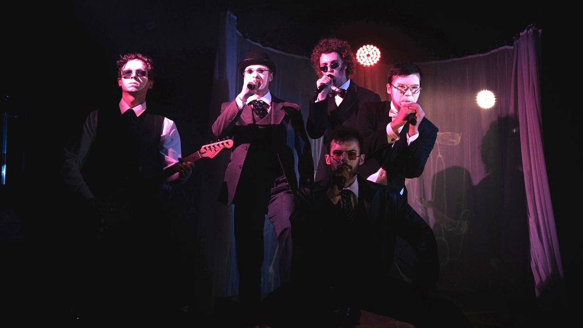    Няганский ТЮЗ привёз в Сургут нашумевший «Цех поэтов»