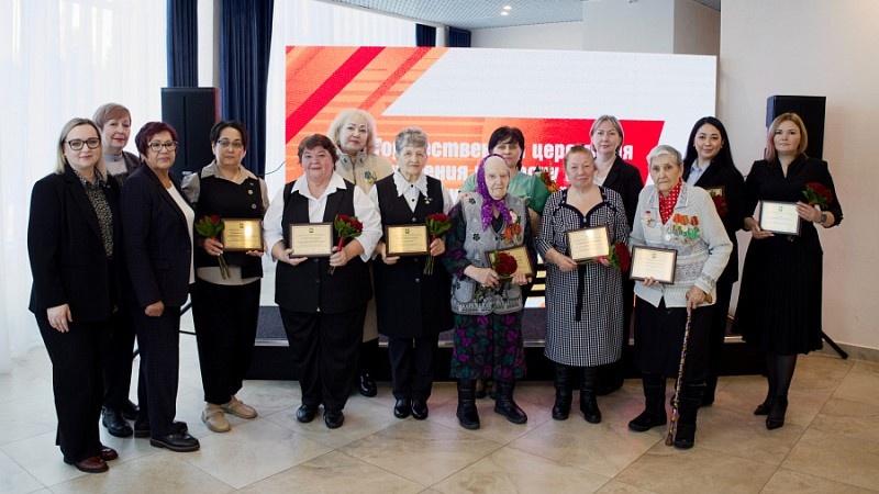    К 80-летию Победы в Сургутском районе обновили Доску почёта