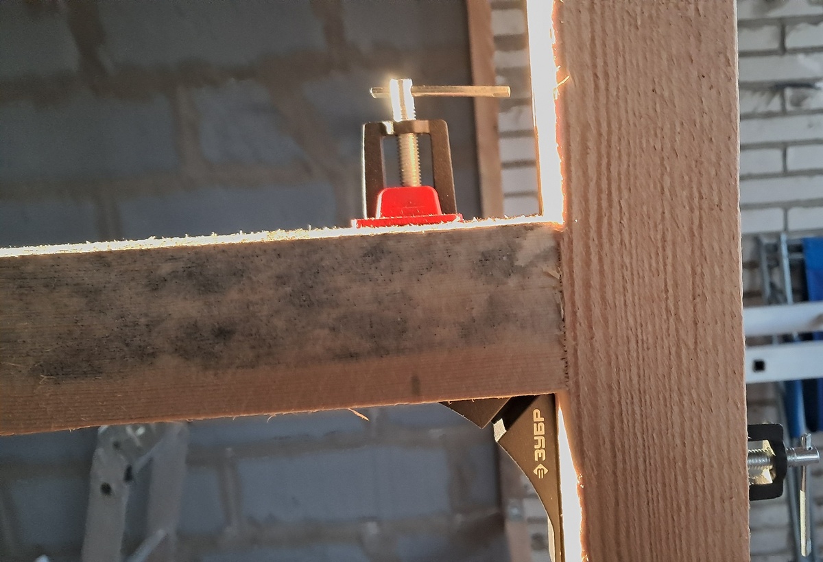 Здесь три картинки