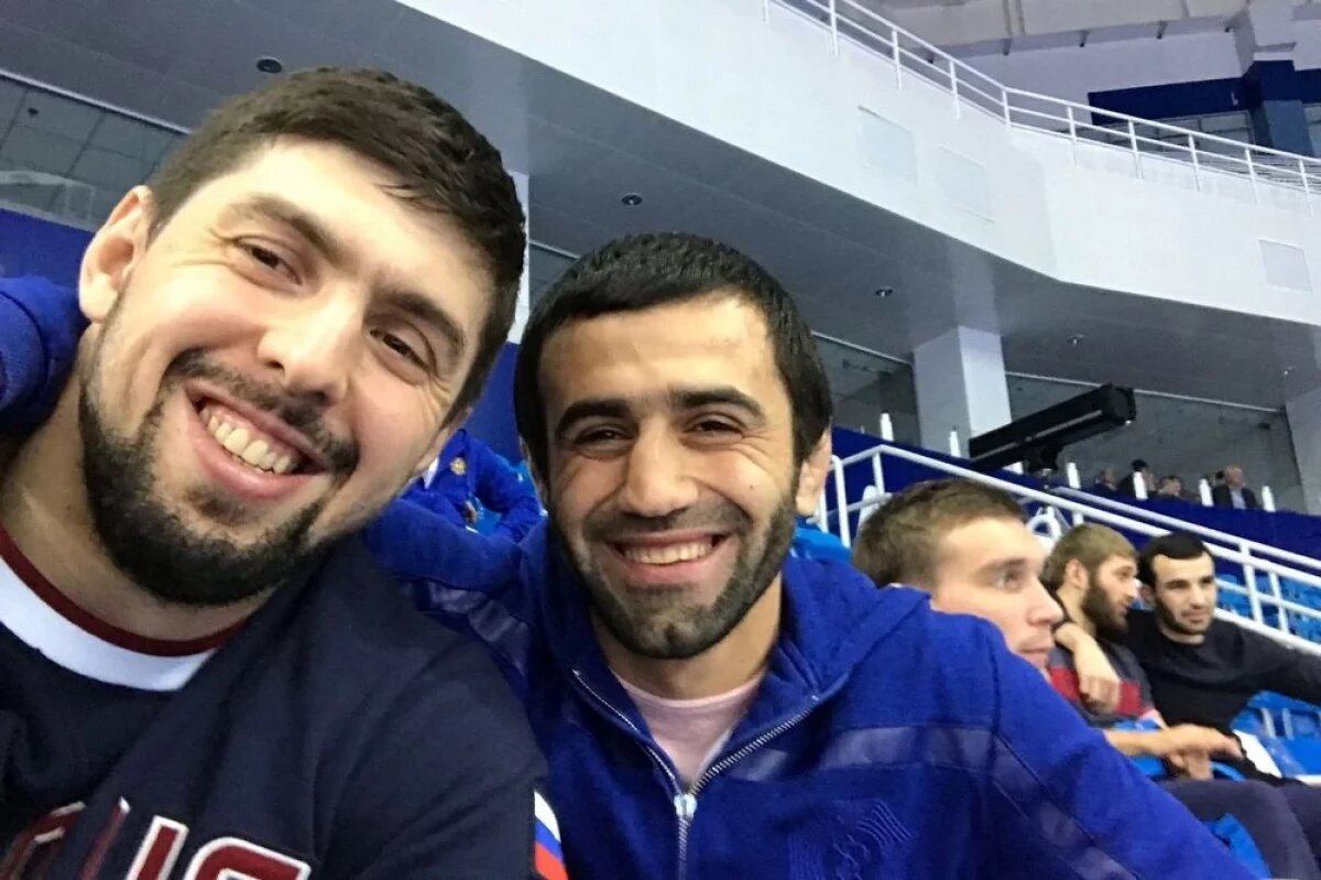    Олимпийский чемпион по дзюдо Беслан Мудранов (на фото справа) был свидетелем стороны обвинения по делу своего земляка Аслана Камбиева (на фото слева).