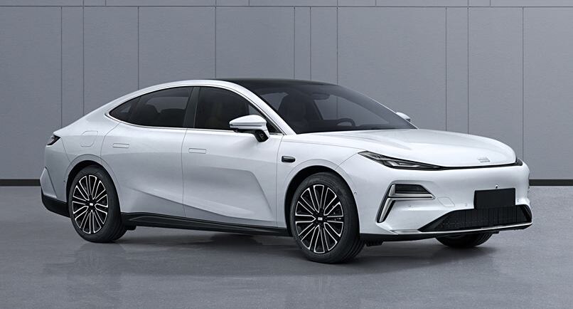 Geely Galaxy Xingyao 8 EM