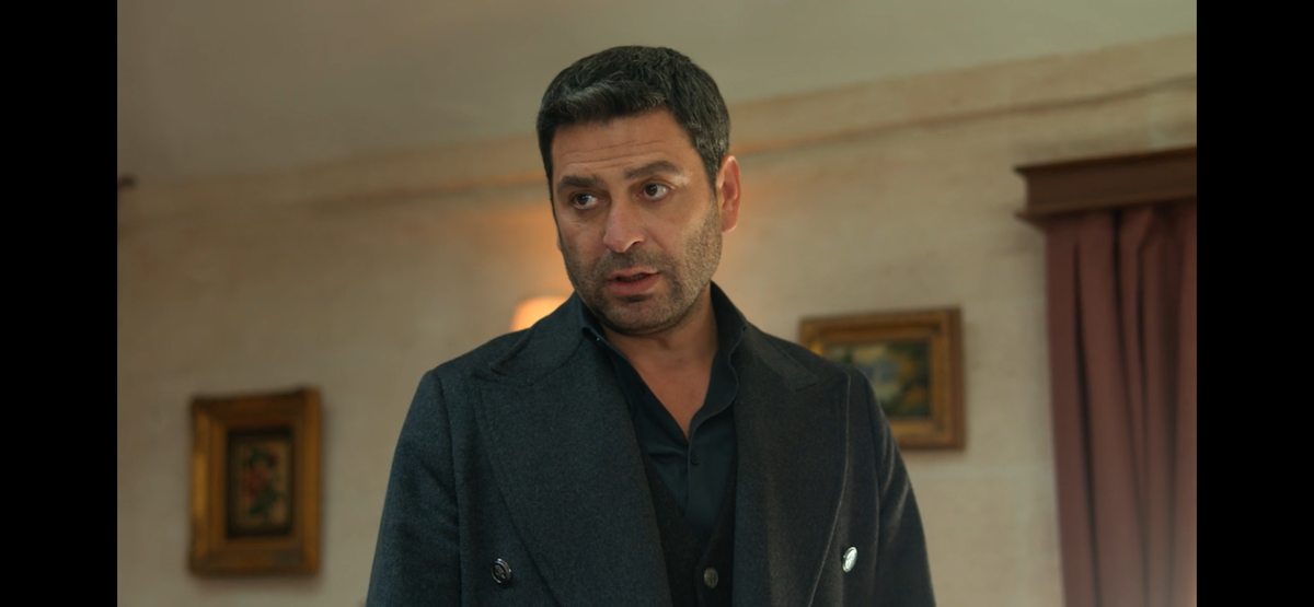 Стоп кадр из сериала «Далёкий город»