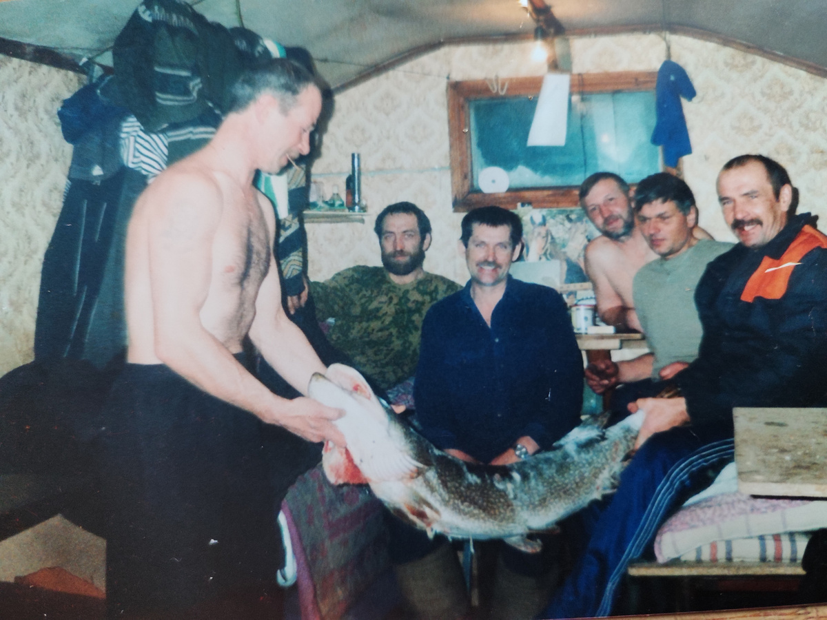 Рабочие топоотряда, щука  и я.