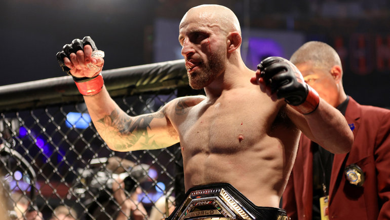 "Если я снова стану чемпионом, они все смогут получить свой титульный шанс уже в следующем бою" Алекс Волкановски