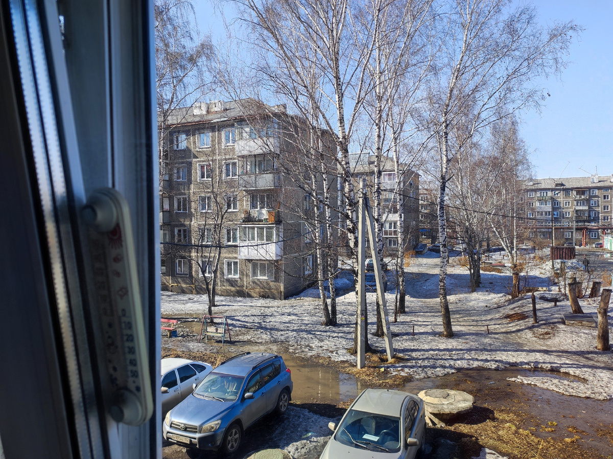 Раннее, солнечное утро из моего окна 