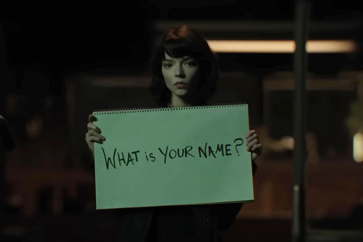 Это наша Драса :) Кадр из фильма «Ущелье» | «The Gorge», 2025