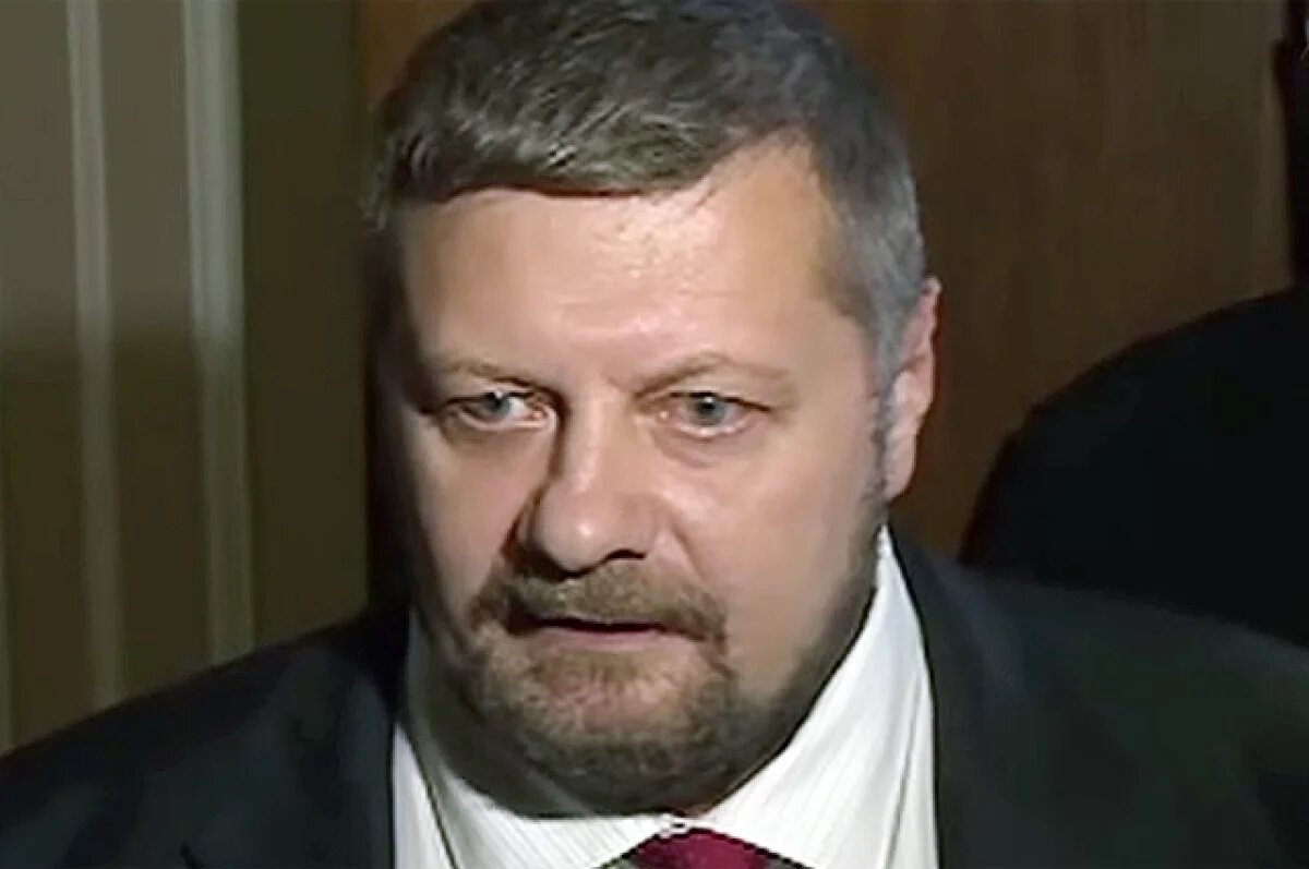    Экс-депутат Рады Мосийчук опроверг свое появление в эфире в дырявых трусах