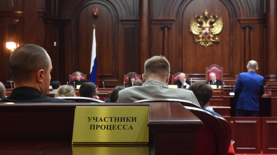 В Конституционном Суде уточняют, что псковское «Яблоко» имеет право на компенсацию последствий нарушения конституционных прав.📷Фото: Александр Коряков / Коммерсантъ