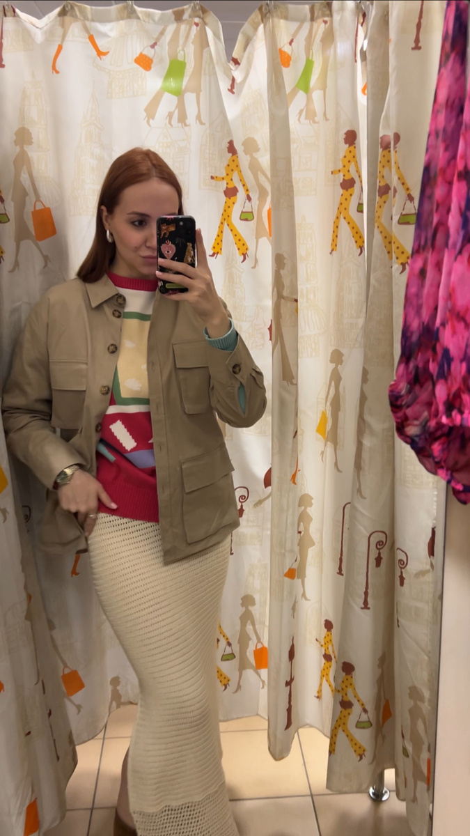 2. Еще один вариант с юбкой, но уже более мне привычный. Тут покорил винтажный свитер, его оттенки.