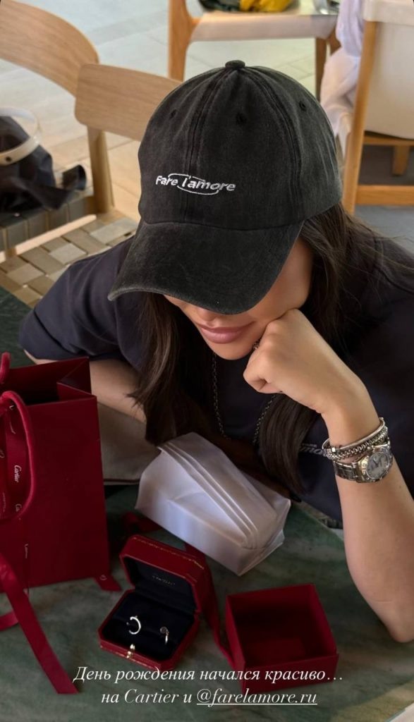 Листайте вправо, чтобы увидеть больше изображений