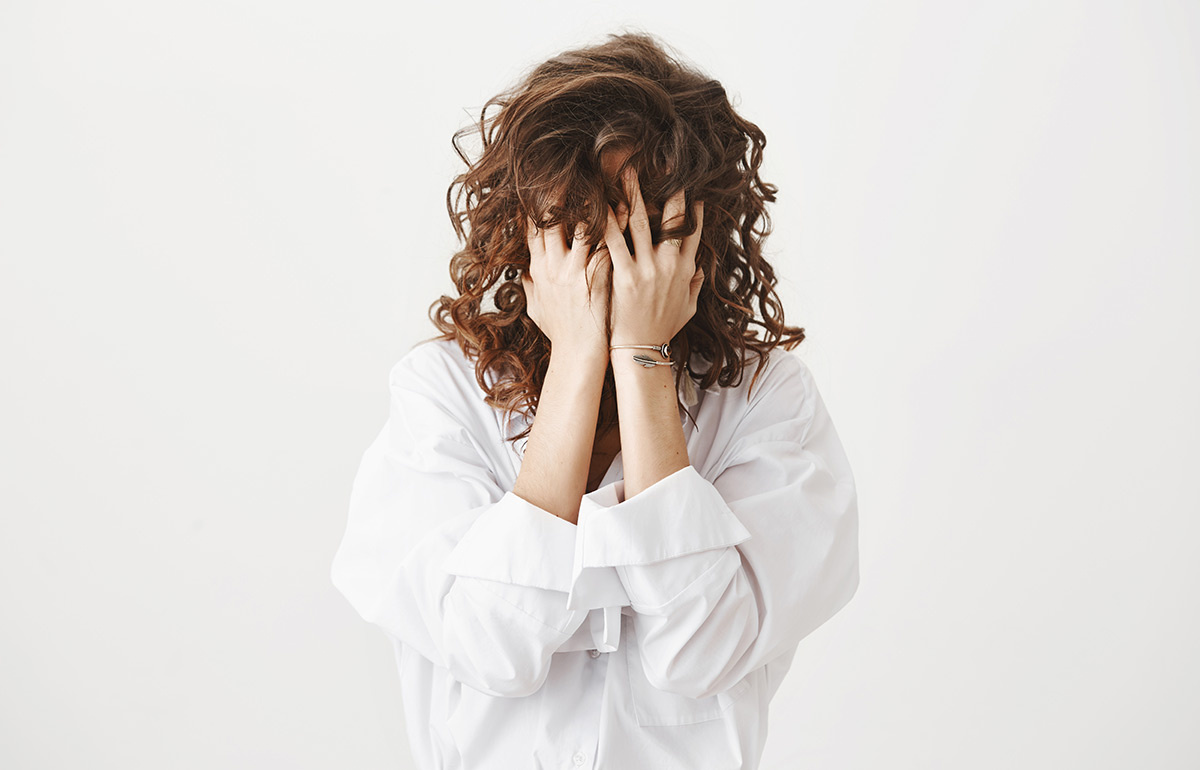 Когда и почему мы испытываем стыд?