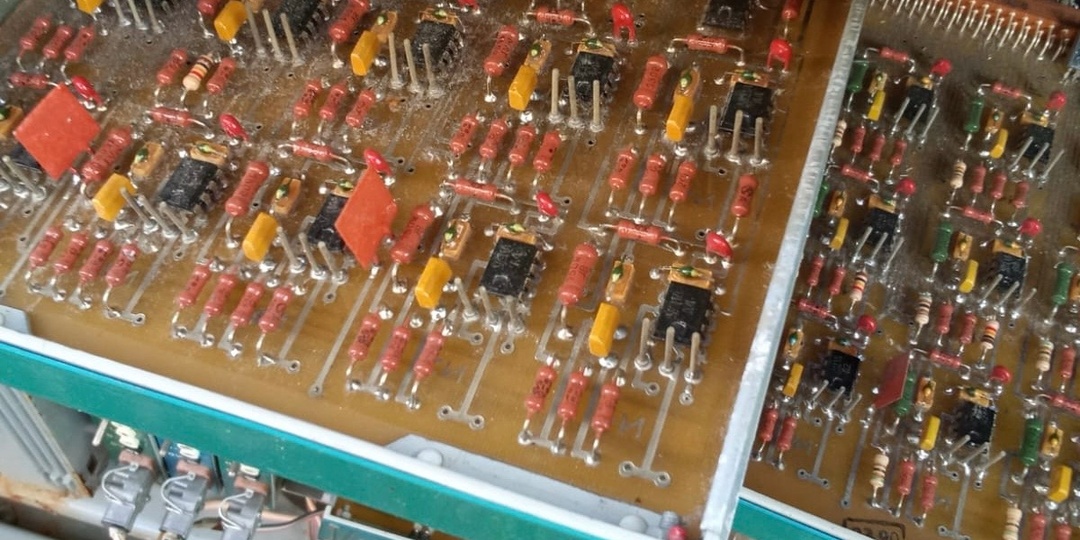 Какие радиодетали "богаты" золотом – список ценных компонентов. Почему стоит сдавать электронный лом в скупку, а не извлекать драгметалл