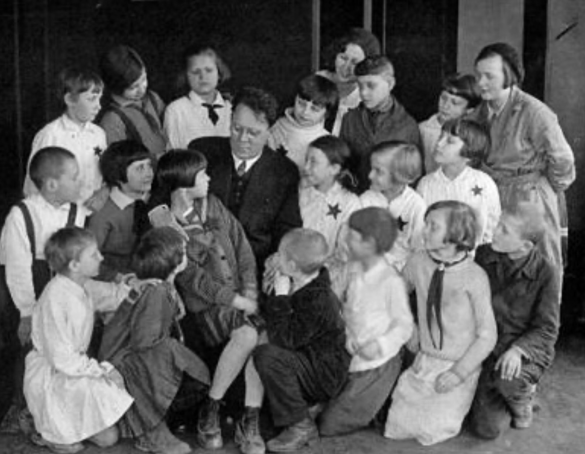 Ленинградские детские журналы
1920-1930-х годов под руководством С.Я.Маршака