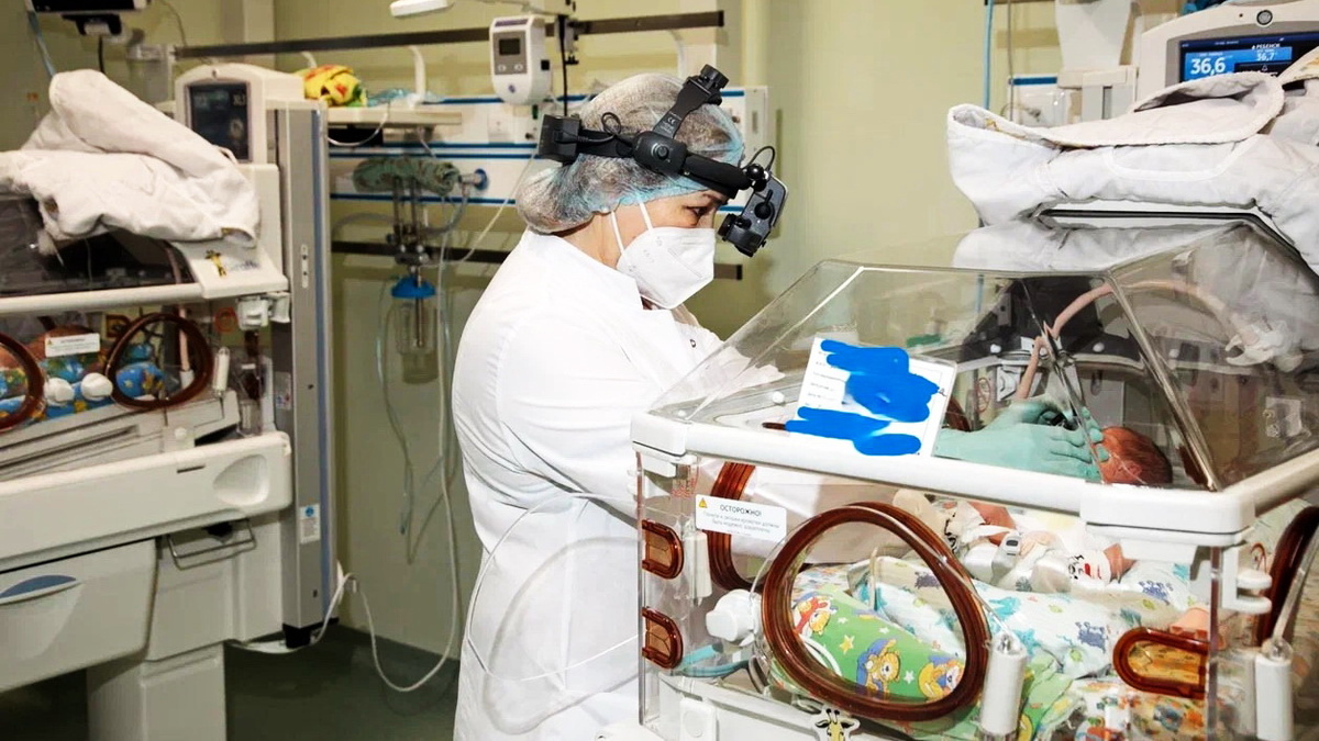    В Сургутском перинатальном центре после лечения выписали «торопыжку»