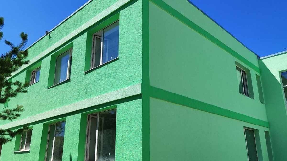    При атаке БПЛА выбиты окна в 2 детсадах и школе ЭнгельсаНовости Саратова и области – Сетевое издание «Репортер64»