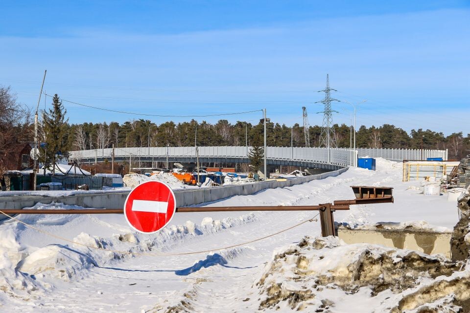    Стройплощадка транспортной развязки на Змеиногорском тракте. Источник: Виталий Барабаш/"Толк"