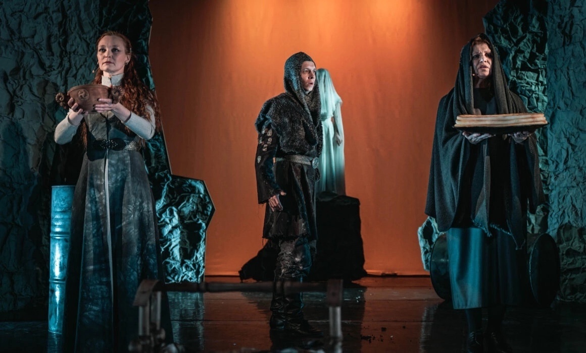    Бах-бах-бах и история в 12 струнах