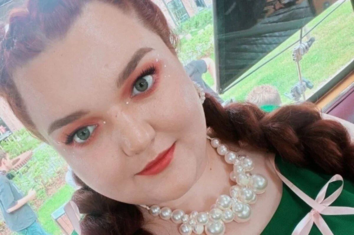    Экс-участница «Больших девочек» из Новосибирска рассказала, как худеет дома