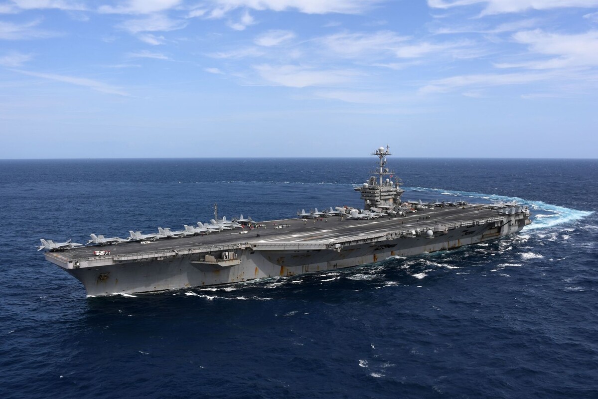    Авианосец USS Harry S. Truman / Источник: © US Navy/Global Look Press