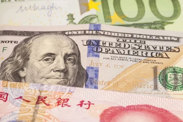    Сколько стоят доллар, евро и юань 20 марта?