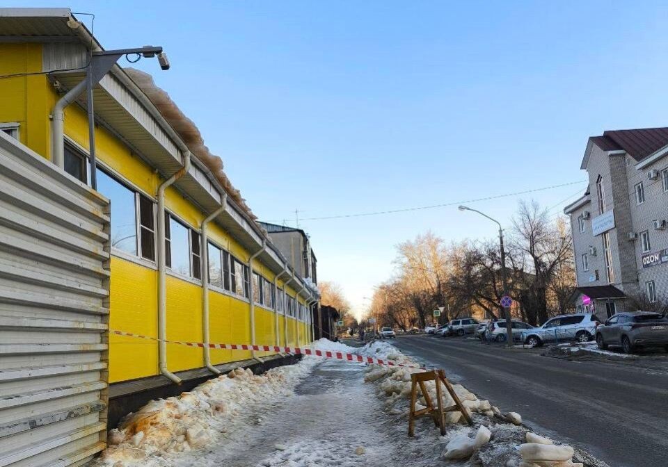    Снег на крышах. Источник: "В курсе 22"