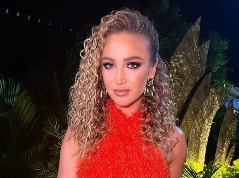    Фото: @buzova86 Мария Черных