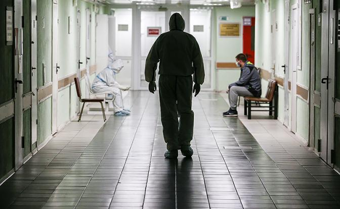 "Сколько может продолжаться произвол главврачей и их замов?". Начальство отрицает проблемы, простые россияне звереют от равнодушия верхов