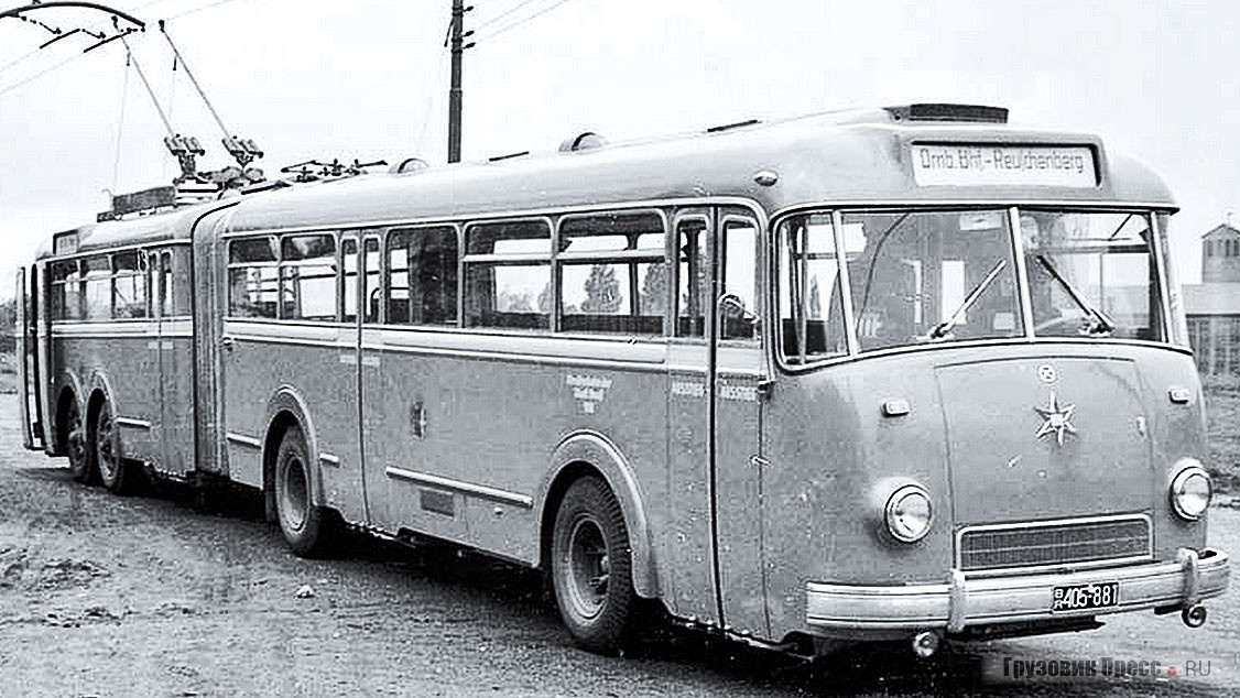 Немецкий сочленённый троллейбус фирмы Karl Kässbohrer Fahrzeugwerke GmbH. Зачем здесь этот снимок, узнаете в следующем абзаце. Фото отсюда: https://www.gruzovikpress.ru