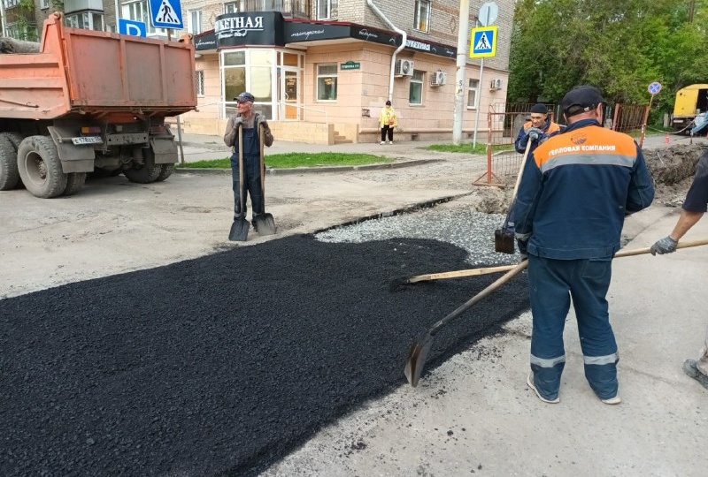 Шелест поручил «Тепловой компании» восстановить разрушенные после устранения аварий дороги