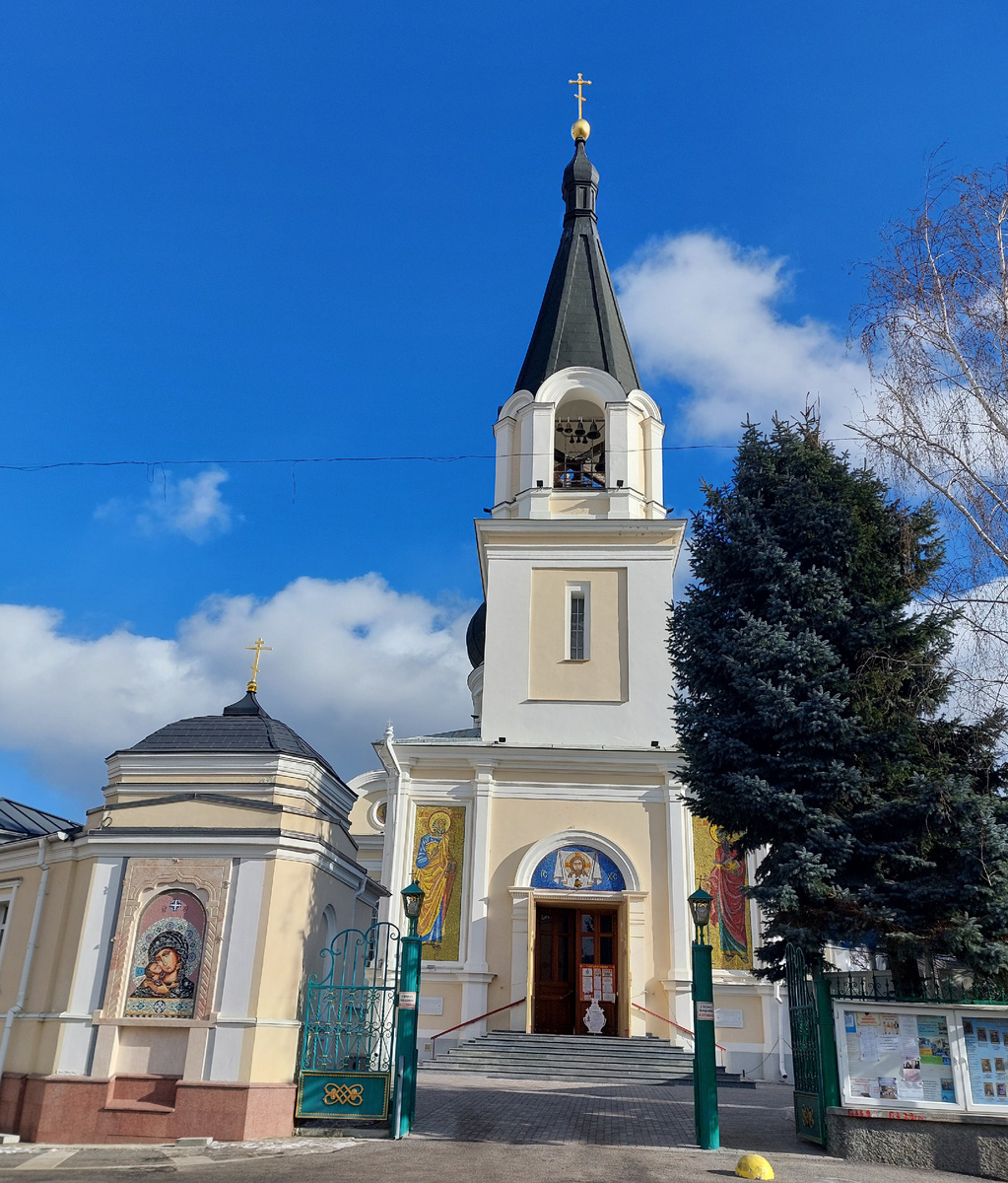 Фото автора Кафедральный собор Петра и Павла Симферополь