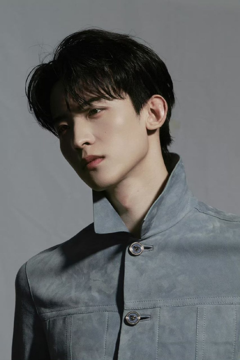 Актёр Чан Хуасэнь. Листайте галерею...