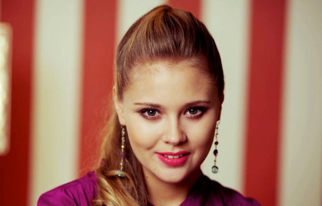 на фото Виктория Романенко