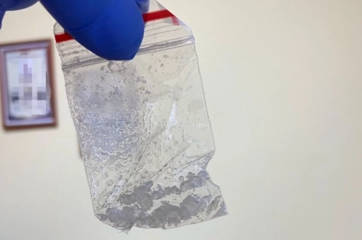    В Твери возле с железной дороги задержали пьяного мужчину с наркотиками