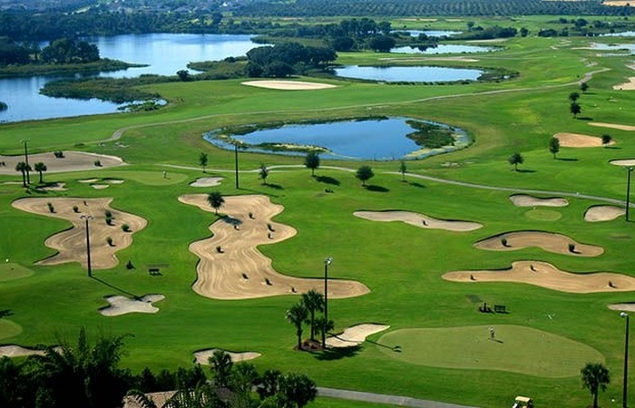 Поле для гольфа. / Фото: btlliners.com