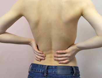 Почему болит спина?