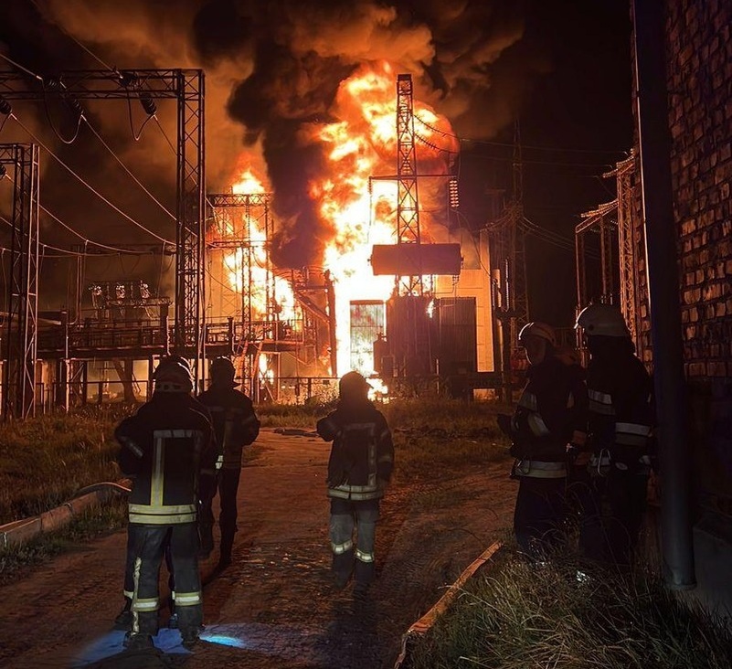    Харьковская ТЭЦ горит в сентябре 2022