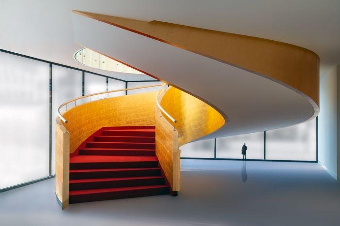 Grzegorz Lewandowski (Польша), Salon Gold medal,, Red carpet/Красная ковровая дорожка