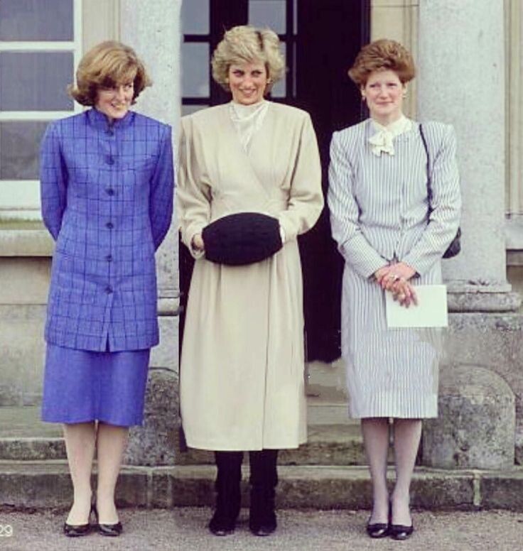 Принцесса Диана с сестрами