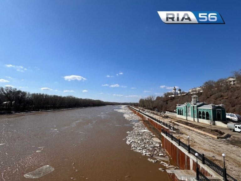    Куда ушел лед? Фоторепортаж РИА56 с берега Урала в Оренбурге Марина Шарт