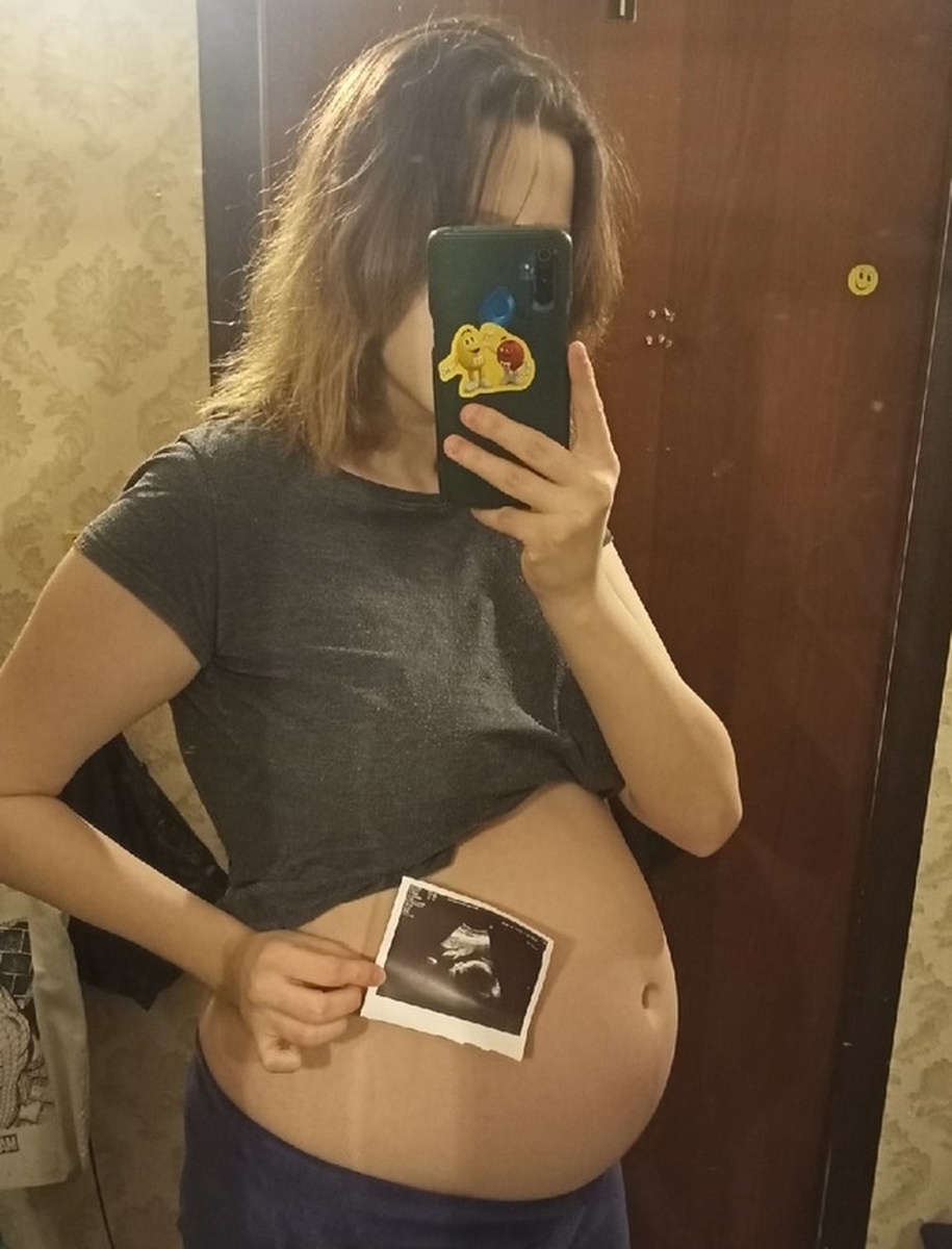    До убийства дочери мать активно делилась в соцсетях новостями о беременности и воспитании малышки. Фото: личная страница ВКонтакте