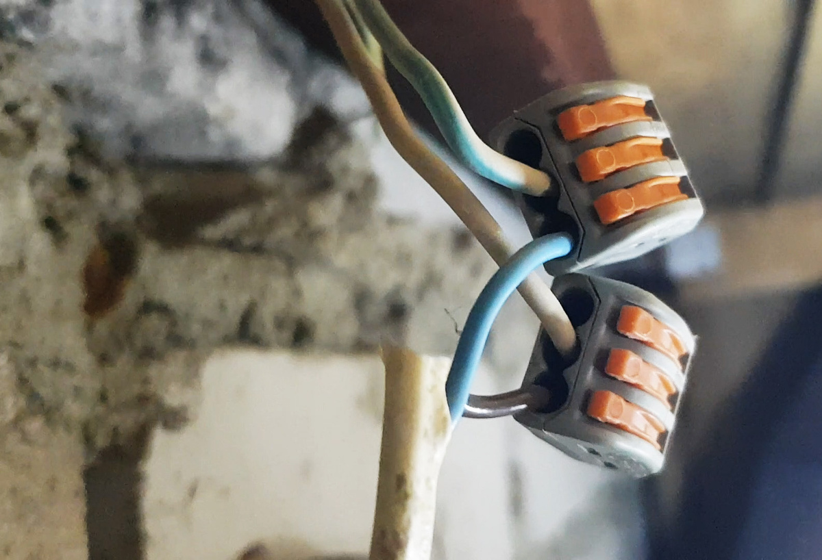 Клеммники Wago очень удобны для быстрого монтажа и надежных соединений проводов