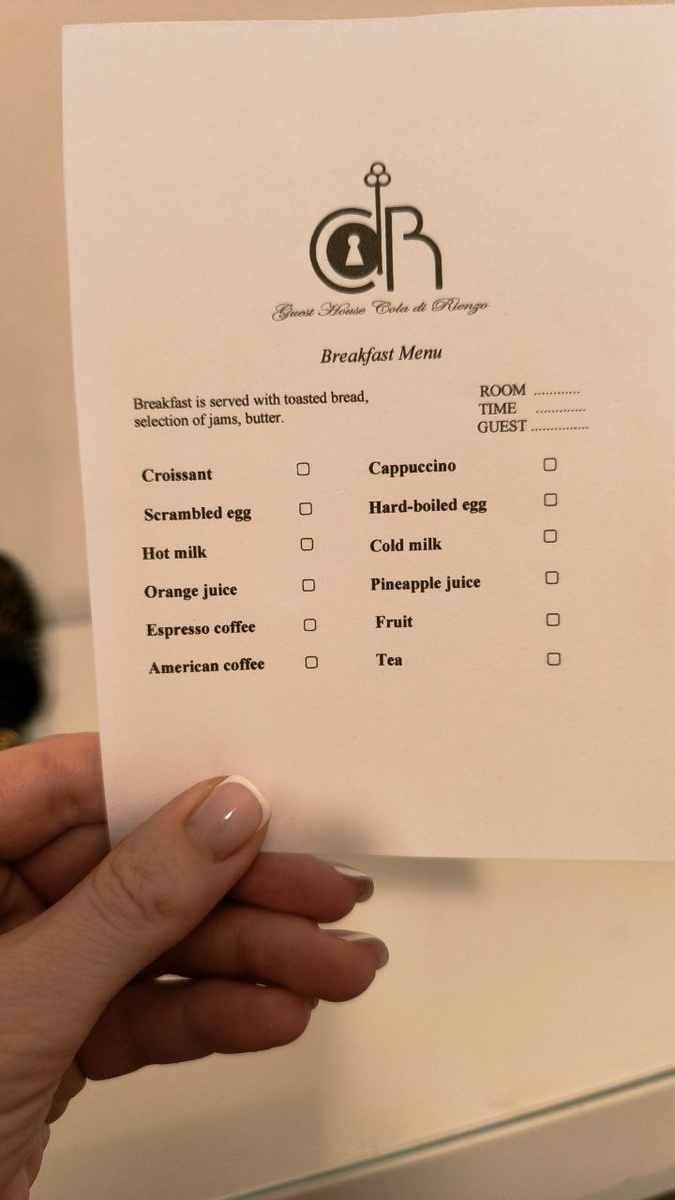 Здесь нужно было галочкой отметить то, что выбираешь на завтрак