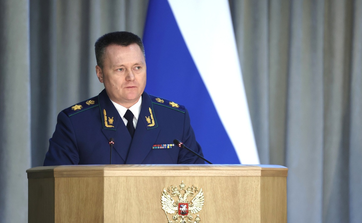 Источник: http://www.kremlin.ru/events/president/news/76484/photos/80477