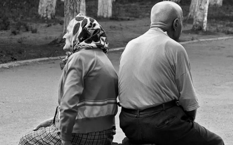 Пенсионеры фото Яндекс