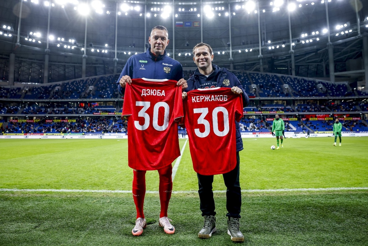 Арем Дзюба и Александр Кержаков. Фото РФС 