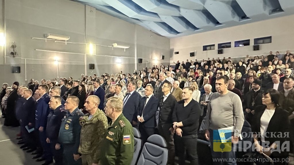     Плата за отопление, лаборатория сознания, ловля вандалов: глава Волжского отчитался о развитии города в 2024 году
