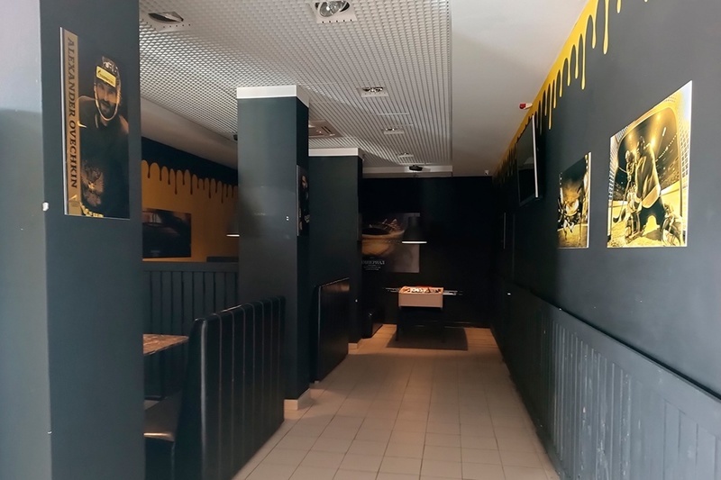    Народные контролеры пришли в питейное заведение на улице Наседкина.