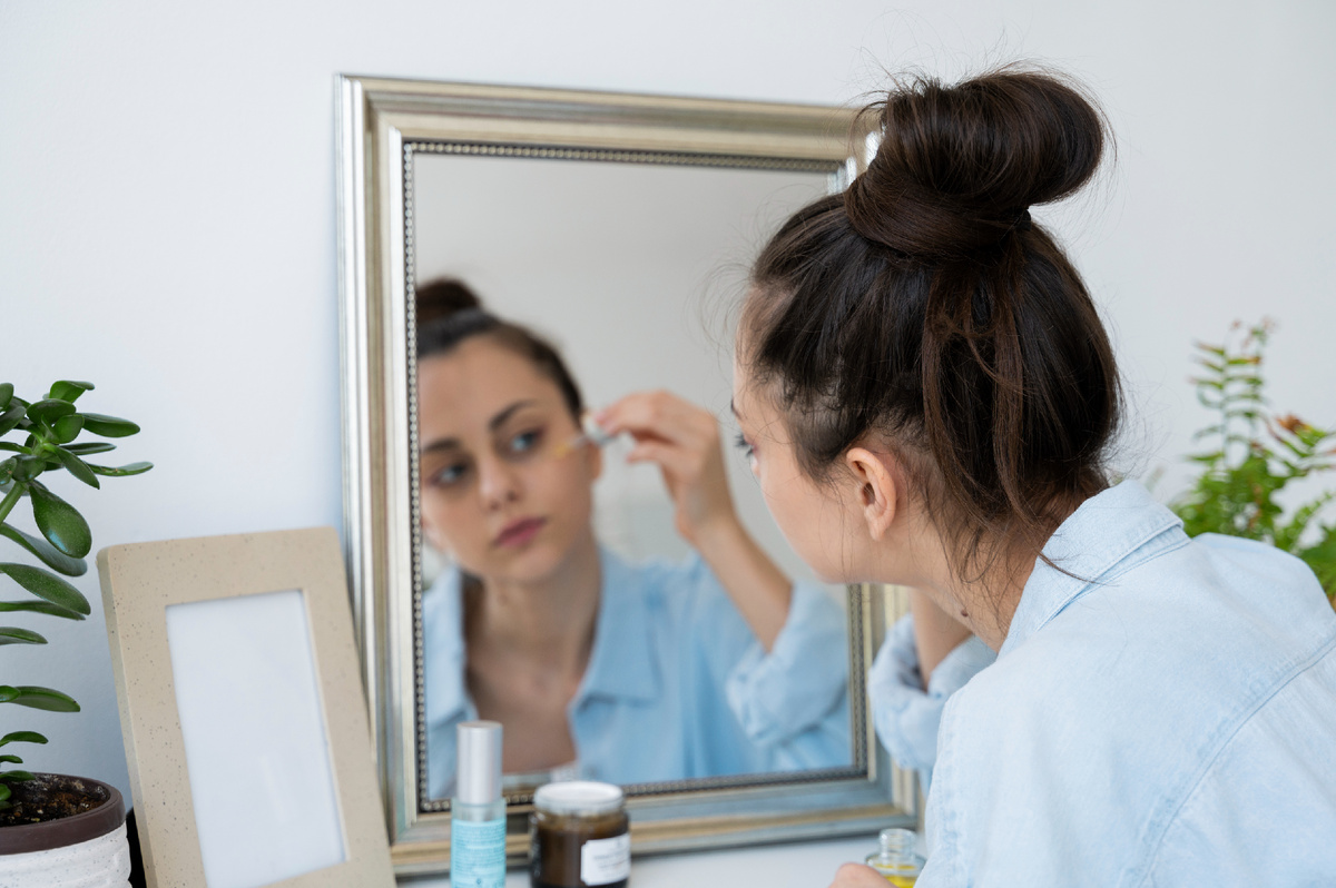 Freepic. Почему у меня злое лицо? Ответ кроется в неразрешенном конфликте или подавленной агрессии.