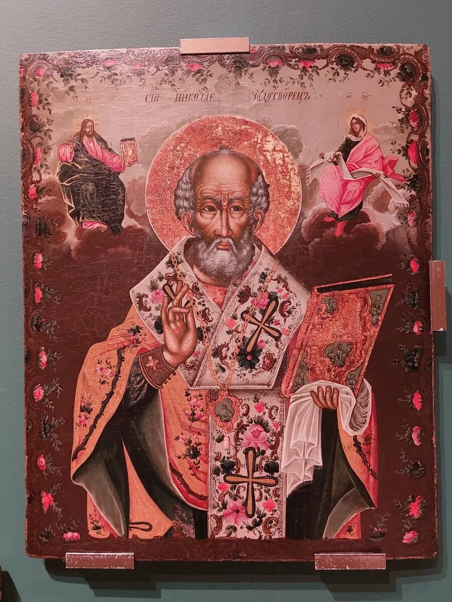 Красивую икону Николая Чудотворца запечатлела для вас, моли любимые читатели, в Третьяковской галерее.